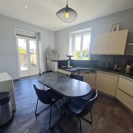 Familial Et Equipe A La Campagne Avec Terrasse, Pres De Pont-a-mousson Et De Nombreuses Activites - Fr-1-584-73 * Lironville