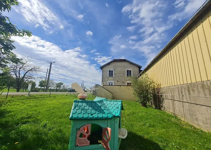 Prázdninový dům Familial Et Equipe A La Campagne Avec Terrasse, Pres De Pont-a-mousson Et De Nombreuses Activites - Fr-1-584-73 Lironville